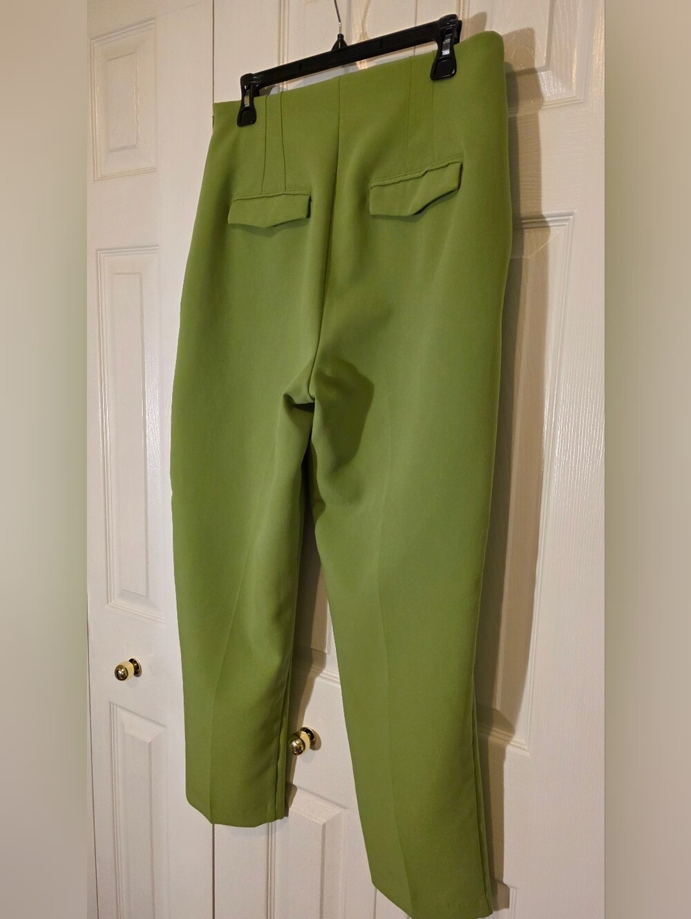 Dynamite Kendall Slim Leg High Rise Pant 10 In muted chartreuse green - Picture 7 of 9